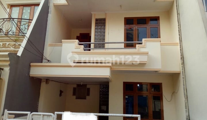 Jual Rumah Sunter Garden 2 Lantai