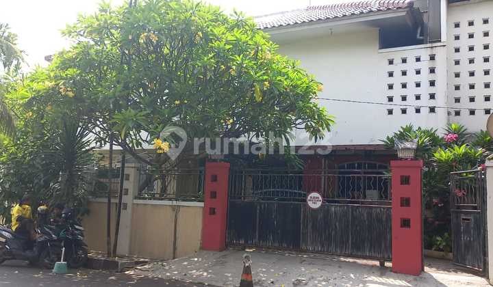 Jual Rumah Hoek 2 Lantai Di Pulomas Jaktim