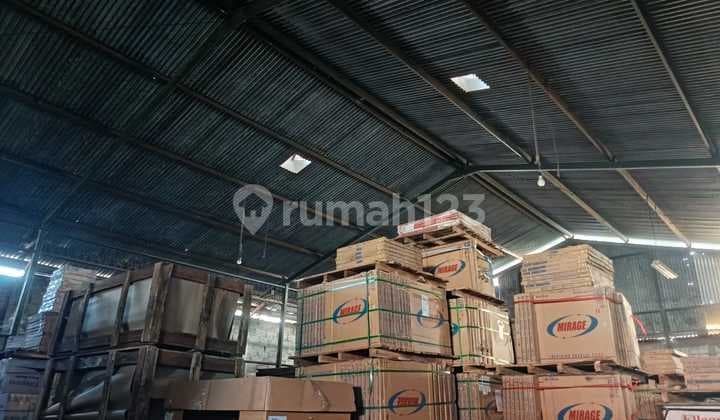 For Sale, Gudang Keramik Aktif 8 Are di Denpasar Barat Hitung Tanah Saja