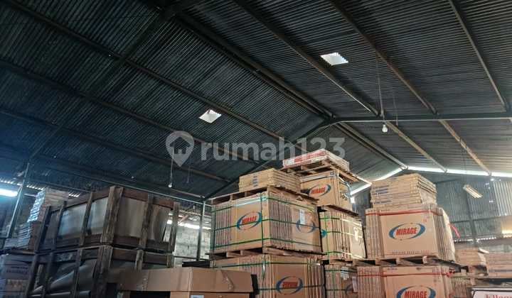For Sale, Gudang Keramik Aktif 8 Are di Denpasar Barat Hitung Tanah Saja