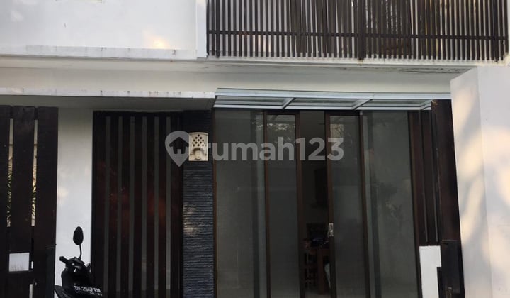 Freehold, For Sale, 3 Bedroom Villa In Saraswati Seminyak