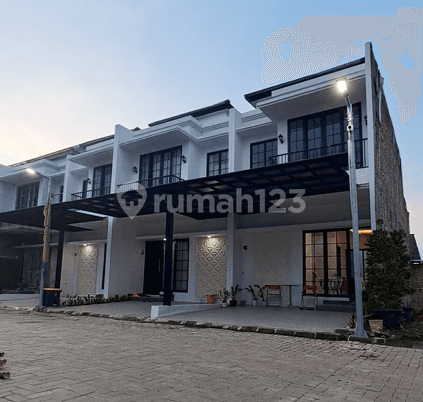 Rumah Baru 2 Lantai Modern Minimalis di Ciputat Tangsel