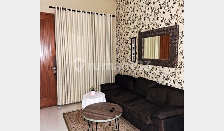 Rumah 2 Lantai di Graha Raya Bintaro, Tangerang Selatan