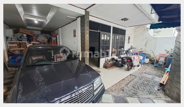 Rumah 2 Lantai 800 Meter ke Balai Sudirman, Menteng Dalam