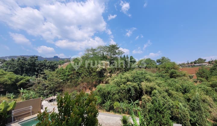 Disewakan Rumah Mewah Elite Siap Huni di Dago Pakar