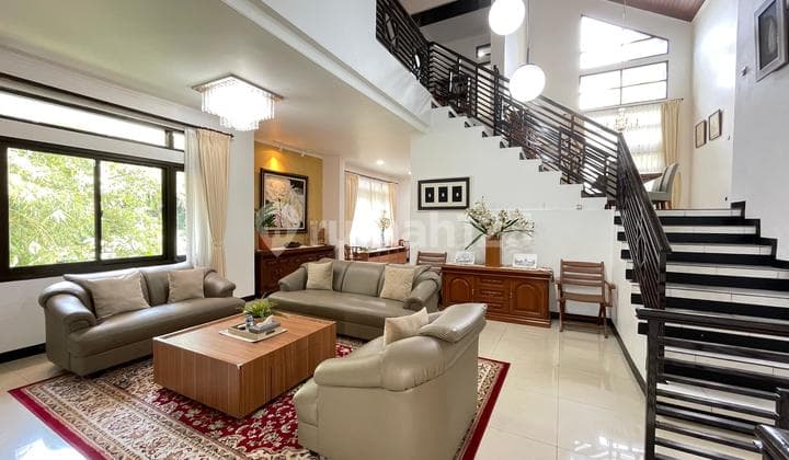 Disewakan Rumah Mewah Siap Isi di Kiputih Ciumbuleuit