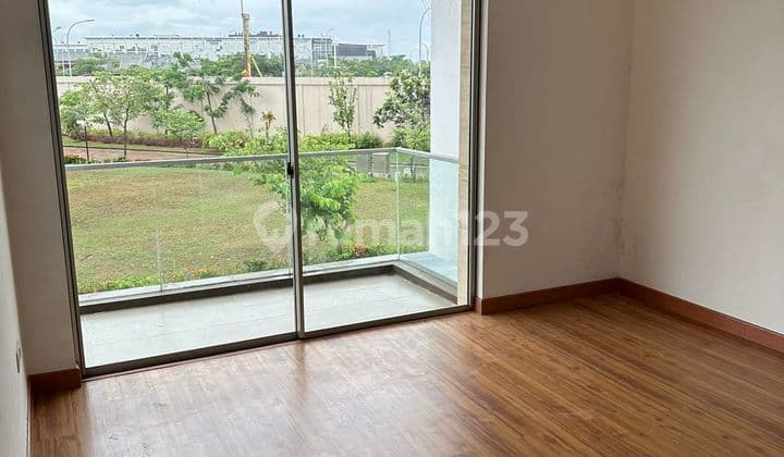 Dijual Rumah Golf Island Brand New Rapih Kosongan