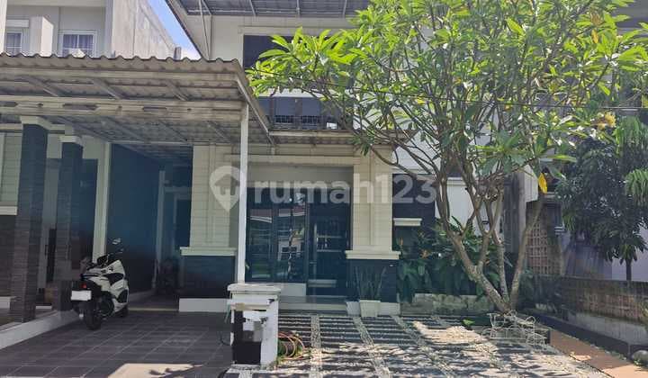 Dijual Rumah di Legenda Wisata Cibubur Lokasi Depan Taman Strategis