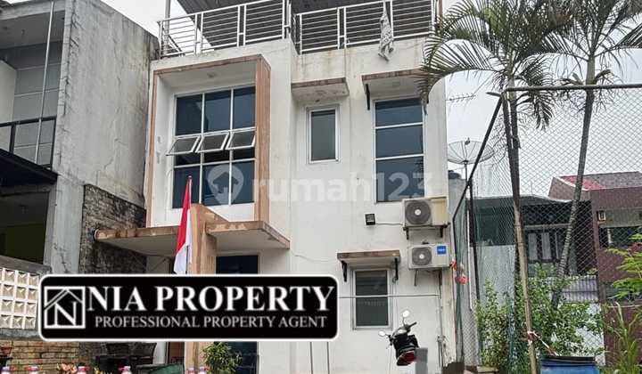 Jual Rumah 3 Lantai Dekat Pintu Toll, Stasiun LRT di Address Leuwinanggung Cibubur