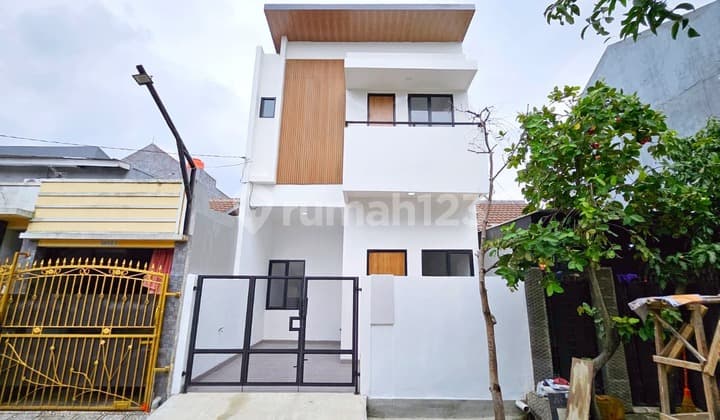 Rumah Minimalis di Pesona Anggrek, Bekasi Utara