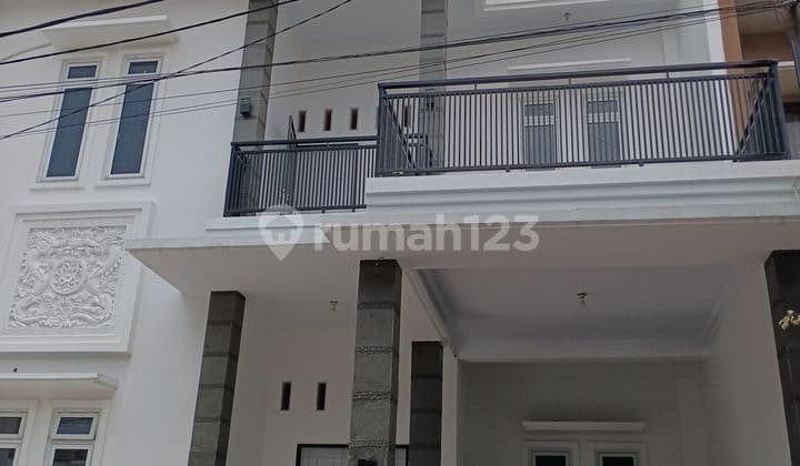 Rumah Cluster Di Harapan Indah 1, Bekasi Barat
