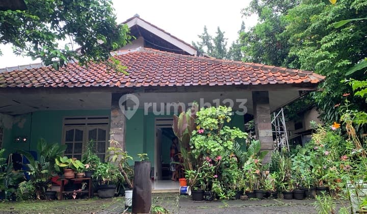 Dijual Rumah Tua Lokasi Strategis Dekat Mrt Lebak Bulus
