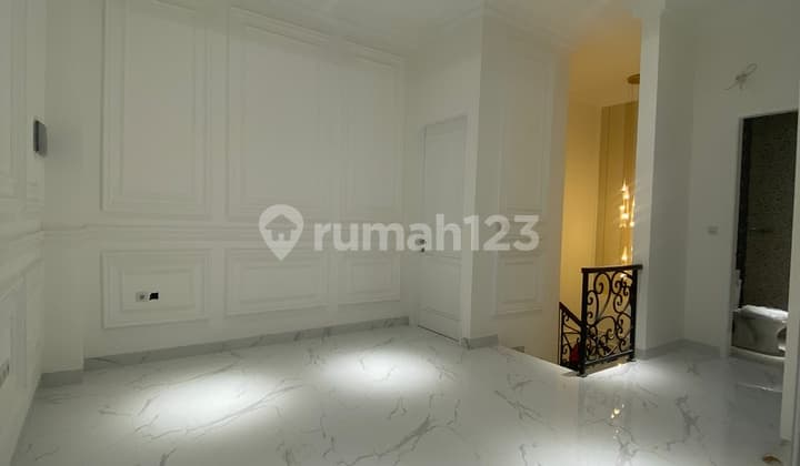 Ready-to-Occupy House in Hankam Kav, Joglo, West Jakarta - Strategic Location