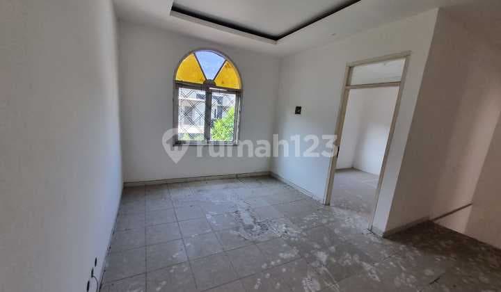 Rumah Siap Huni di Taman Semanan Indah Lokasi Strategis Nego