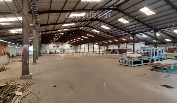 Gudang Lokasi Strategis Dekat Gerbang Tol Gondangrejo