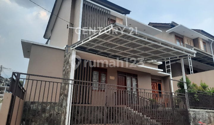 Cool House, Safe, Clean Water, Nice View at Pesona Bali