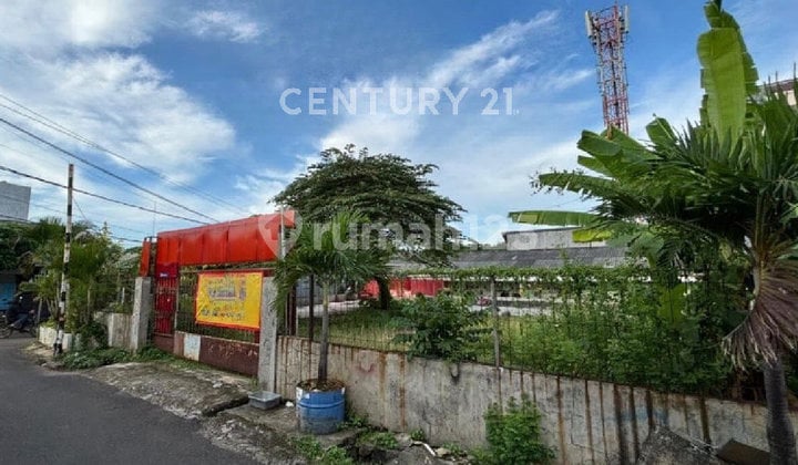 Large Land in the Wings of Srengseng, West Jakarta