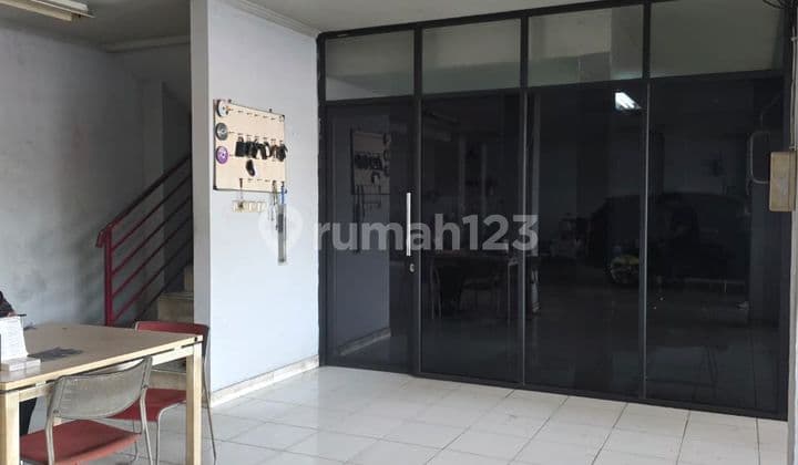 Ruko Showroom Siap Pakai di Sultan Agung Medan Satria Bekasi