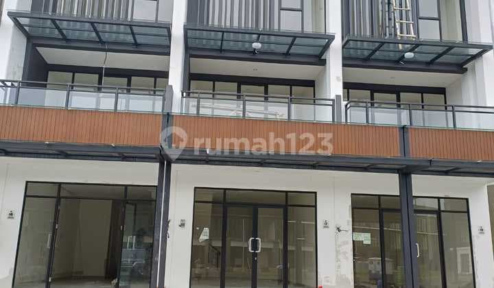 Sewa Ruko Baru Bagus Semi Furnised Di Hampton Promanade Gading Serpong