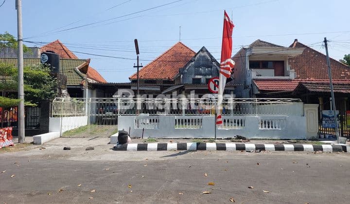 Rumah surabaya pusat