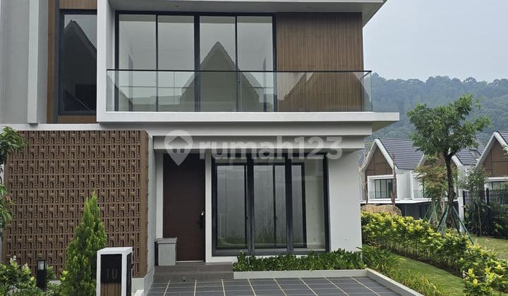 Rumah Baru Mewah dan Luas di Summarecon Bogor.