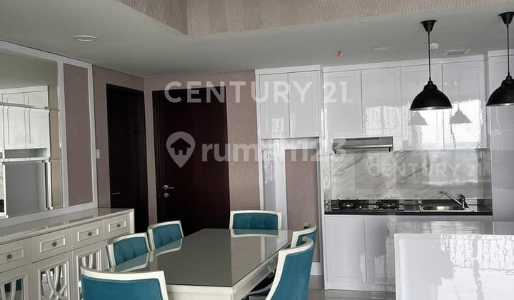 Disewa Apartemen Lexington. 3Br, Private Lift & Furnished.