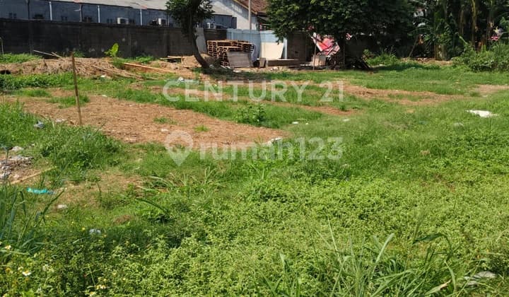 Tanah Kalisari, Pasar Rebo, Jakarta Timur.