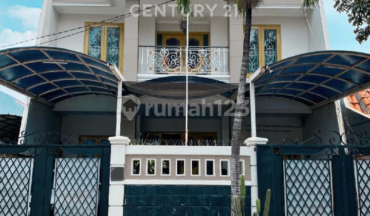 Sell Fast Modern Luxury House Meruya. Furniture By Dekoruma.