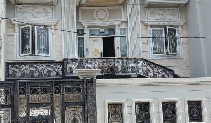 For Sale Classic European Style Luxury House in Taman Palem Lestari