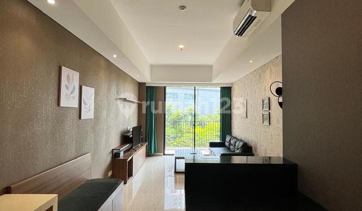 Dijual 1 Unit Apartemen South Gate Tower Elegance Tanjung Barat. Luas 61 M2.. Full Furnished.. 3 M Nego.