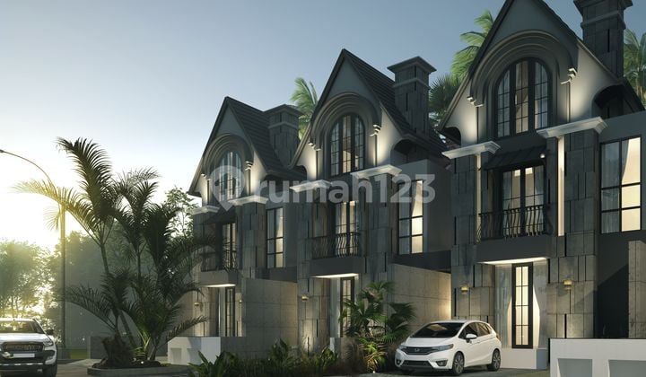 Best Location Villa House In Batu City A Step To Tourist Attractions