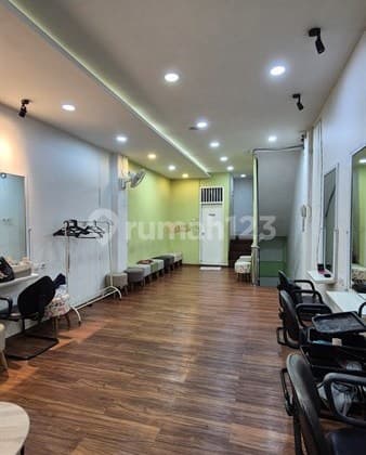 Siap Pakai! Dijual Ruko 4Lt Sangat Cocok untuk Berbagai Usaha Seperti Salon, Bridal, Kantor, Maupun Café di Kawasan Strategis Mangga Besar