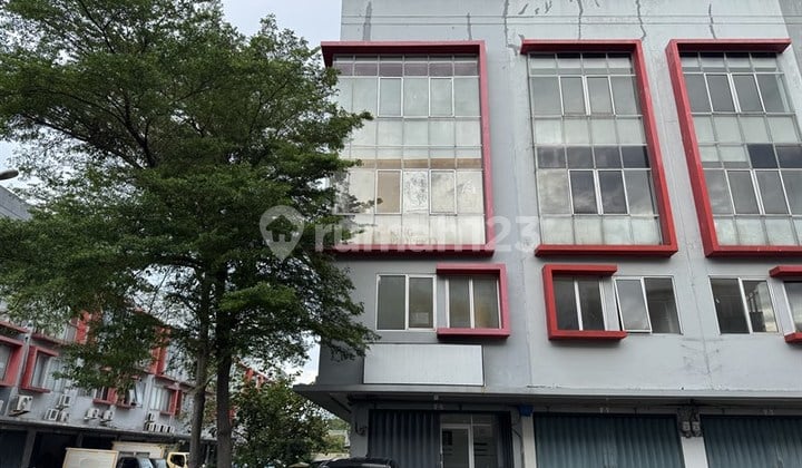 Ready for Operation! For Lease 4-Story Corner Shop (Hook) Citysquare Kalideres Suitable for Office, Clinic, Store, Course Center, Studio, etc.