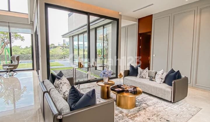 Dijual Rumah Mewah Furnished Type Lyndon Navapark