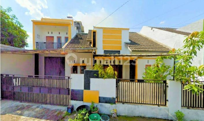 Dijual Rumah 2 Lantai di Cangakan Karanganyar