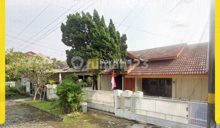 Rumah Asri Siap Huni di Kawasan Elit Jl Pinus Solo Baru Sukoharjo