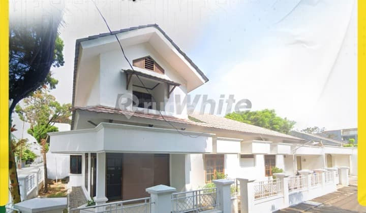 Rumah Hook Luas di Fajar Indah Baturan Colomadu Karanganyar