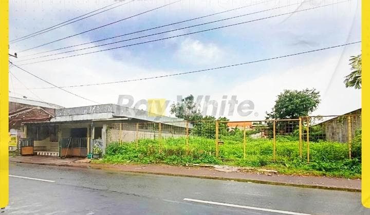 Tanah Hook Premium Super Luas (1345m²) di Tengah Kota, Jl. Yudhistira, Serengan (Bonus Bangunan)