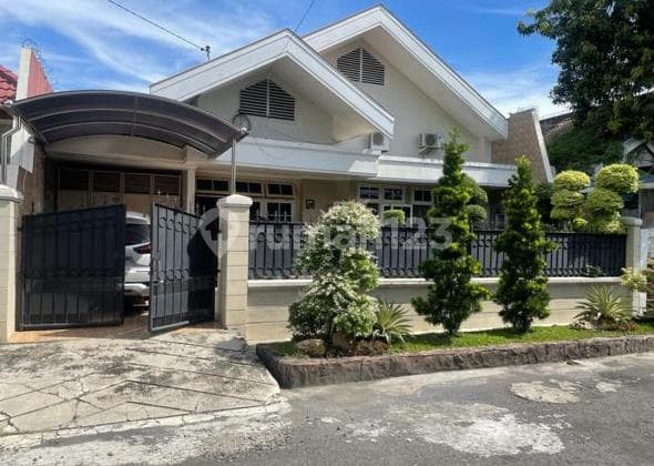 Rumah Dharmahusada Indah, Dijual Siap Huni