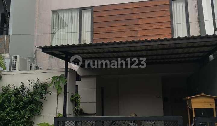 Rumah Puri Asri Pakuwon City, Dijual Siap Huni