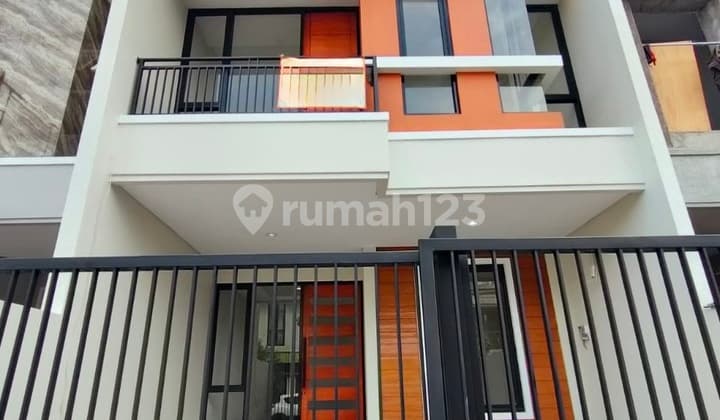 Menjual Rumah 2 Lantai - Pantai Mentari - Pakuwon City - Widya Mandala - Hokky
