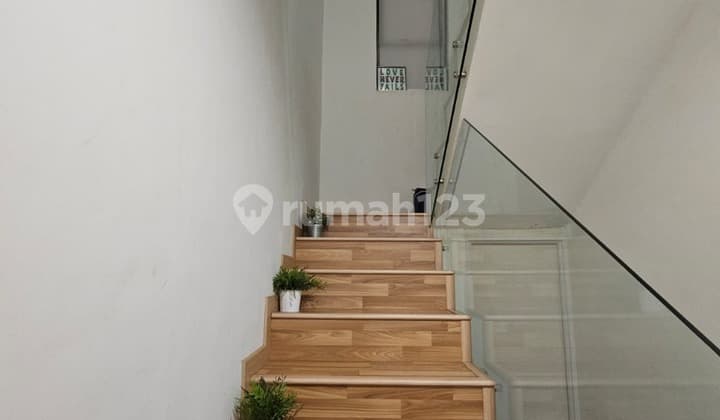 Di Jual Rumah Bagus Shm Kebon Jeruk