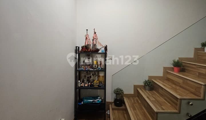 Di Jual Rumah Bagus Shm Kebon Jeruk