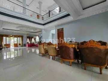 Dijual Rumah Super Luas Harga Terjangkau di Sarijadi Bandung