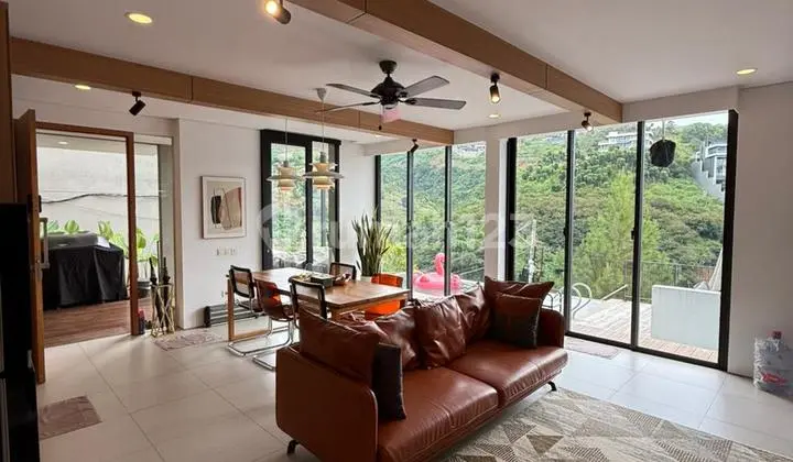 Dijual Villa Aktif View Indah Full Furnish di Dago Village