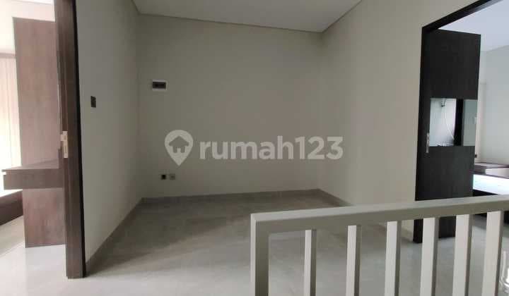 Dijual Rumah Lokasi Dekat Pusat Kota di Cipta Graha Bandung
