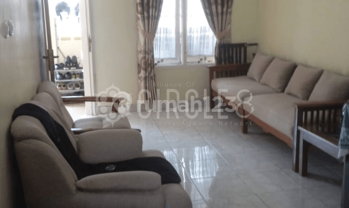 Rumah Bagus Furnished di Sariwangi, Bandung