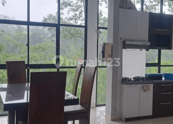 Rumah Nyaman 2 Lantai di Sariwangi Bandung