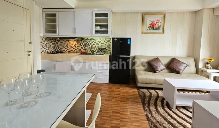 3BR Trivium Terrace at Lippo Cikarang Corner Queit Lake View