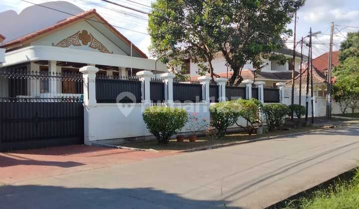 Ready-to-Occupy House, Neat and Well-Maintained, and Serene